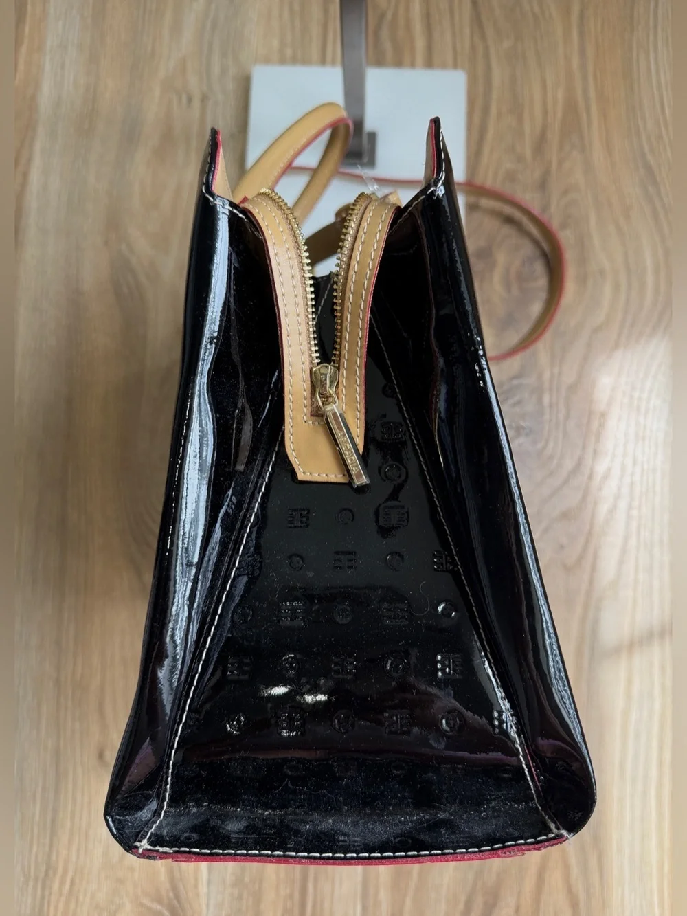 Arcadia Made in Italy Patent Leather Embossed Satchel Tote Bag w/ Strap & Duster